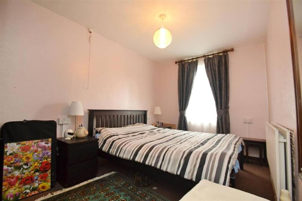 Lovely One Bed Apartment To Rent لندن المظهر الخارجي الصورة