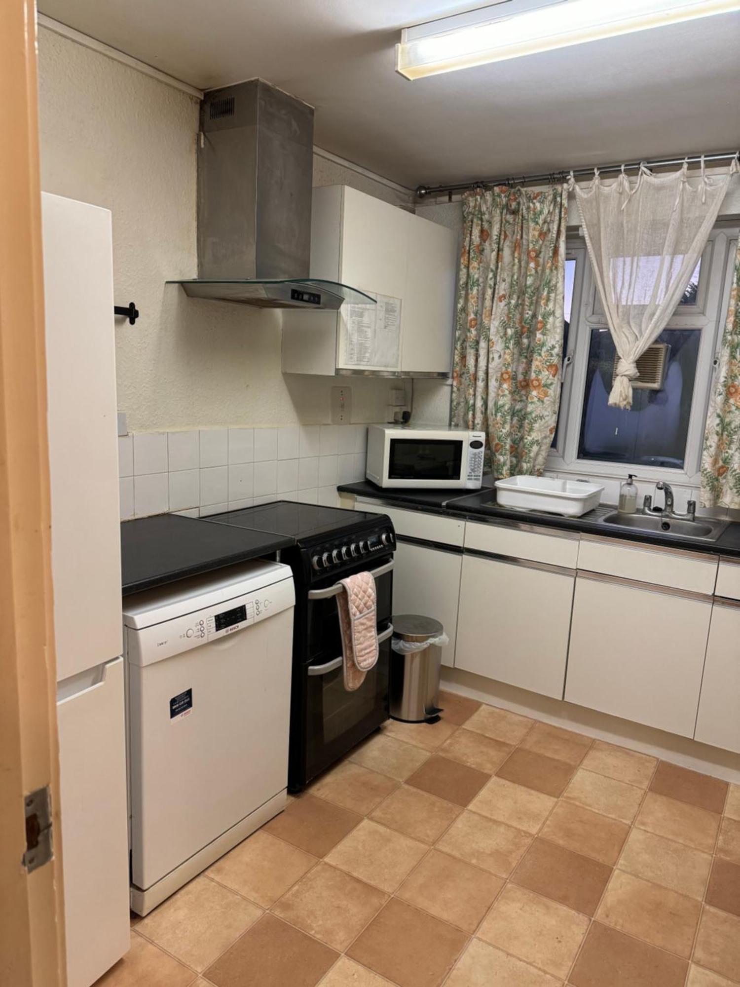Lovely One Bed Apartment To Rent لندن المظهر الخارجي الصورة